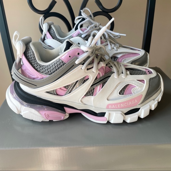 NIB Balenciaga track women’s sneakers - Picture 3 of 15